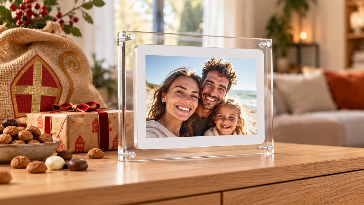 Digitale fotolijst met transparant acryl frame in Sinterklaassfeer